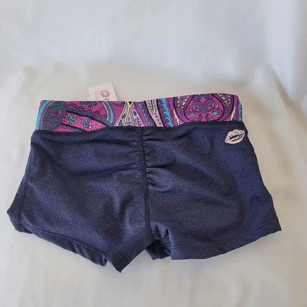 California kisses girls true boho shorts blue size M 8-10 slim stretch